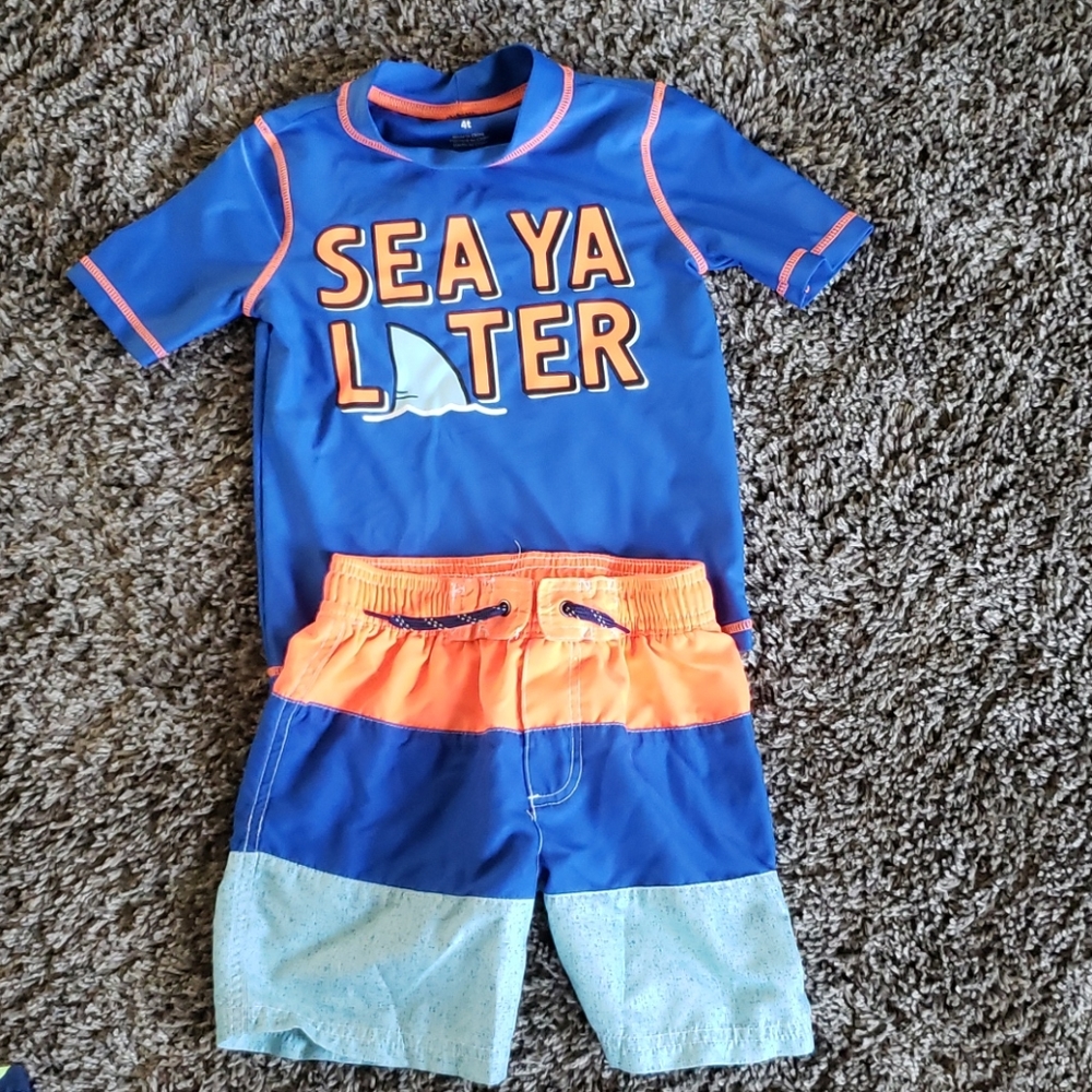 Toddler boys 4t bathing suit with rash gurad
